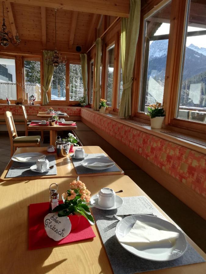 Hotel Garni Isarlodge Wiesenhof Scharnitz Εξωτερικό φωτογραφία