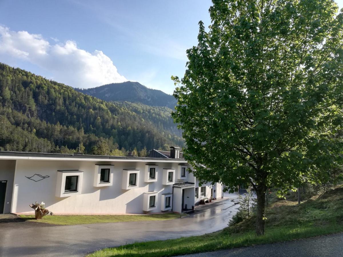 Hotel Garni Isarlodge Wiesenhof Scharnitz Εξωτερικό φωτογραφία